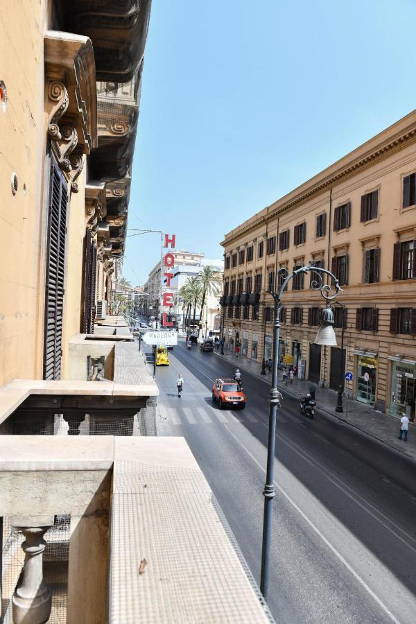 Hôtel Mamamia Al Teatro Biondo à Palerme Extérieur photo
